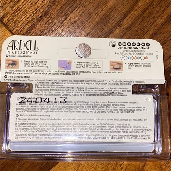 Ardell 105 Lashes - Picture 4 of 5